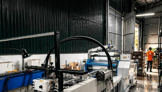 Máy Cán Màng Tự Động